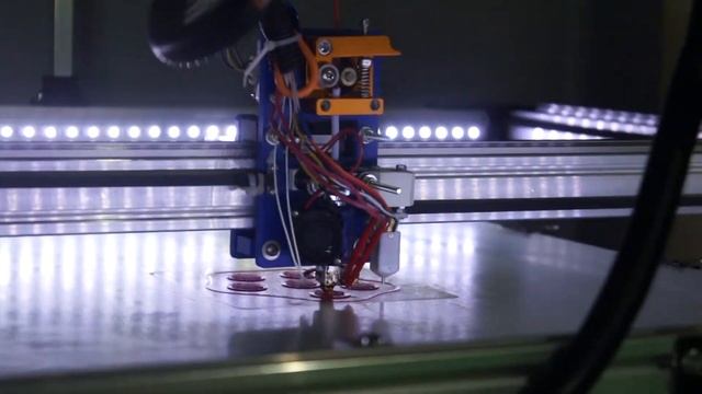 Нагревательный стол для большого 3D принтера 550*550 утепление стола смотреть онлайн