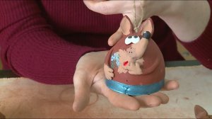 "Игры узоров" - лепим колокольчик из глины. Часть 2 (Бийское телевидение)