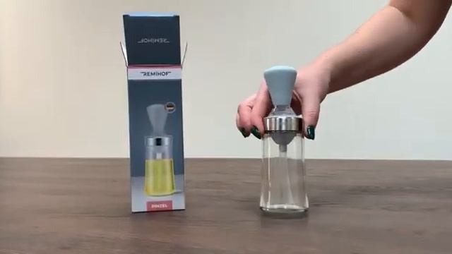 Емкость с кистью для масла Pinzel смотреть онлайн