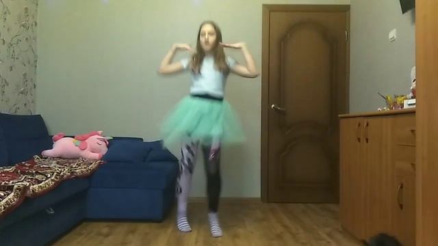 Chiwawa 2.0/ Just Dance'ры смотреть онлайн