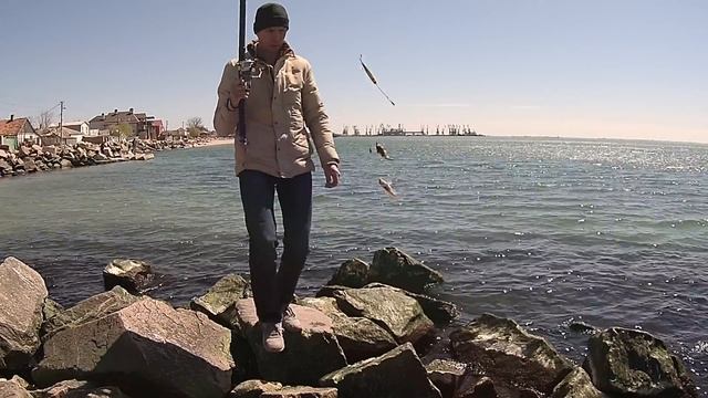 Ловля бычка на лисках на камнях