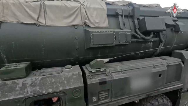 В рамках планового учения РВСН в Иркутской области пусковые ПГРК «Ярс» совершают интенсивные маневре смотреть онлайн