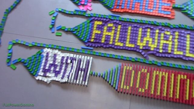 A Domino FallWall Made Out Of Dominoes! смотреть онлайн