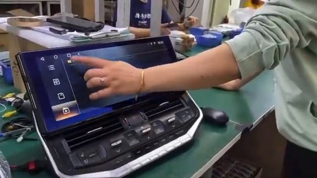 TOYOTA LC 200 Upgrade To LC 300 Android Head Unit Original Model