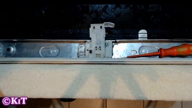 You can do this too!! How to Replace a Bosch / Siemens Dishwasher door lock and save lots of money. смотреть онлайн