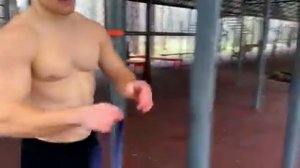 Упражнения с резиной о которых ты не знал. Как тренироваться с резиновыми петлями.