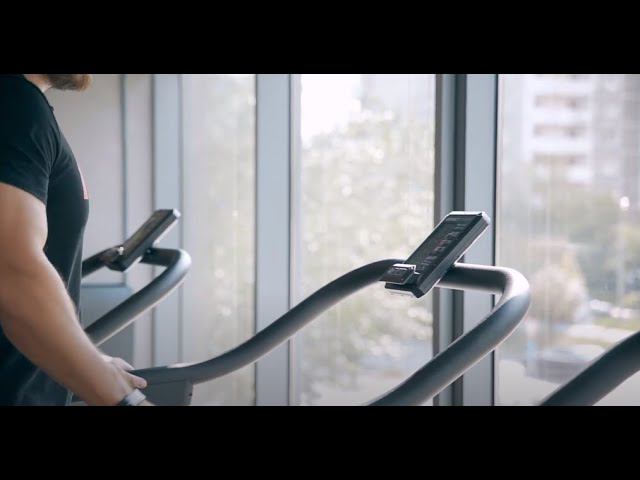 Беговая дорожка AirRunner. Как пользоваться. Особенности тренировки | Академия единоборств РМК смотреть онлайн