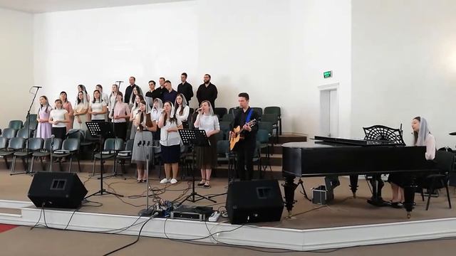 Хвалите, хвалите Бога Небес смотреть онлайн