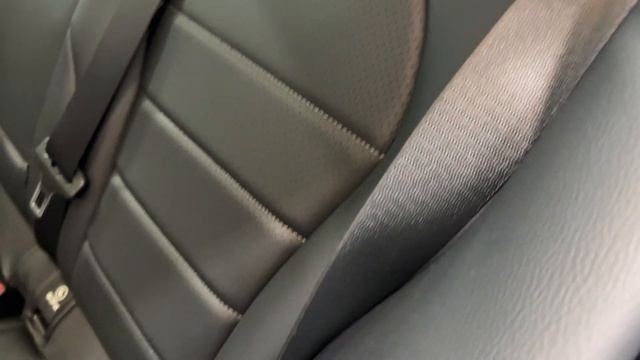 2016 SOLDSOLDSOLD Mercedes-Benz C300 4Matic 4 Door Sedan in Polar White + Winter Tire Pack 56K kms! смотреть онлайн