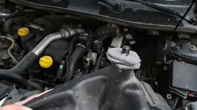 Барабанячий звук Renault Megane III 1.5 dCI смотреть онлайн