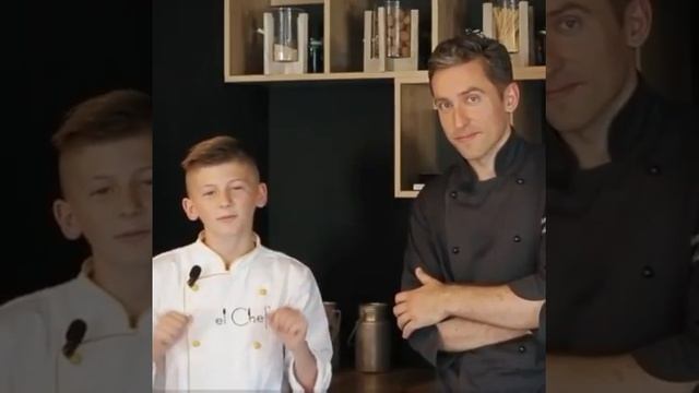 Валентин и я готовим крамбл. смотреть онлайн