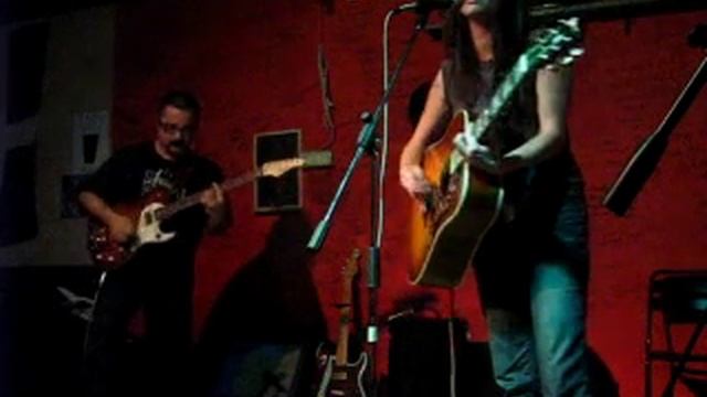 Romi Mayes- "SLOW DOWN" - w/Python - Arcola, Italy смотреть онлайн