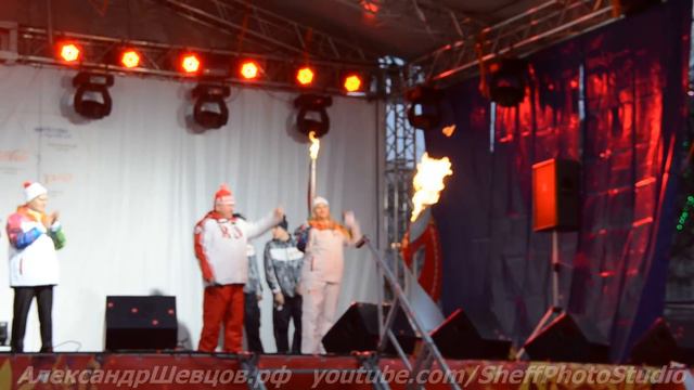 Зажжение чаши Олимпийского огня 2014 на Красной площади в г.Курске смотреть онлайн