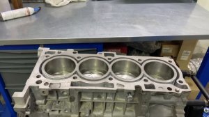 Киа спортейдж G4KD.Сильнейшие задиры!гильзовка блока и замена практически всех запчастей!