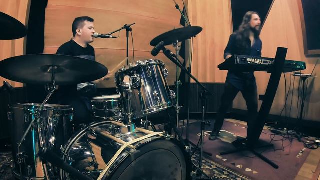 Supermassive Black Hole - Muse Cover (Studio Session) HIPERNOVA смотреть онлайн