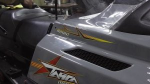 Устанавливаю автомобильные зеркала на снегоход.