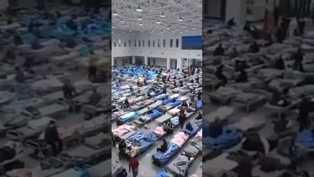 Появились новые кадры из Китая, снятые внутри карантинных лагерей смотреть онлайн