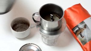 Кофе во вьетнамском пресс фильтре