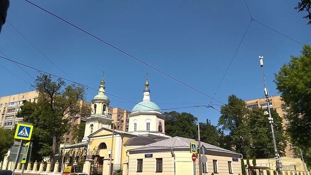 Перезвон колоколов в Церкви Тихвинской иконы Божией Матери в Москве. Живой звук смотреть онлайн