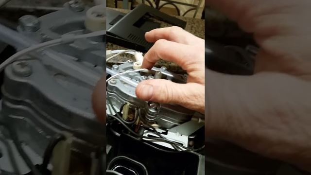 Part 1 : Pulling apart my Delonghi magnifica. Info on several common issues смотреть онлайн