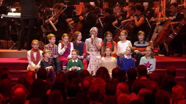 Helene Fischer - In der Weihnachtsbäckerei (Live aus der Hofburg Wien) смотреть онлайн