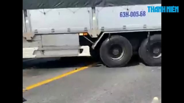 Vụ tai nạn trên cao tốc Cam Lộ - La Sơn: Nạn nhân thứ 3 tử vong смотреть онлайн