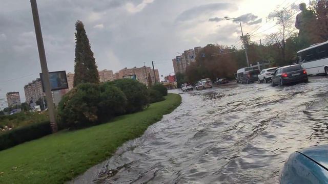 Залило весь Краснодар. Потоп. Дождь. смотреть онлайн