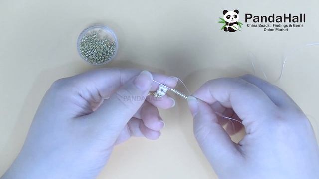How to make a Seed Beaded Bracelet【Handmade With PandaHall】 смотреть онлайн