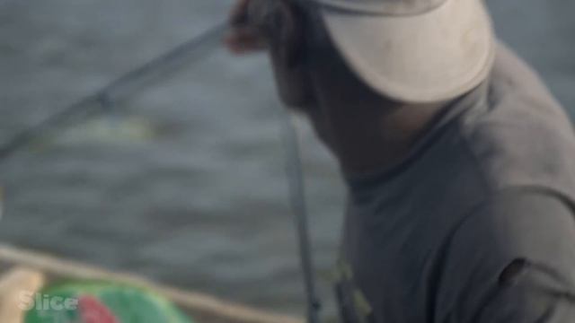 Indonesia: Ancient nomadic people living on stilts | SLICE смотреть онлайн