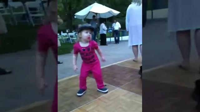 How can you not just love this kid? смотреть онлайн