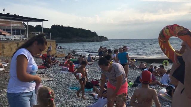 Геленджик. Погода 25 июля 2018 г. Пляж Кемпинский