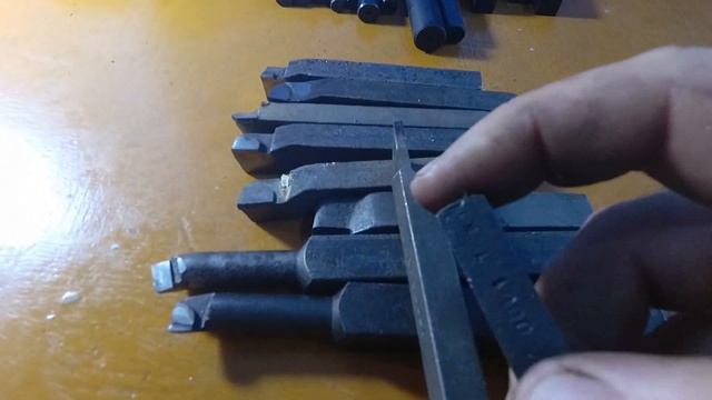 Резцы, которые я использую на токарном станке. смотреть онлайн