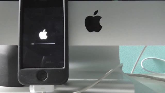 How to Update iPhone 4/iPhone 4s over Wi Fi смотреть онлайн