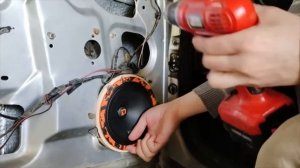 Замена штатных динамиков в Lada Priora на DL Audio Barracuda 165