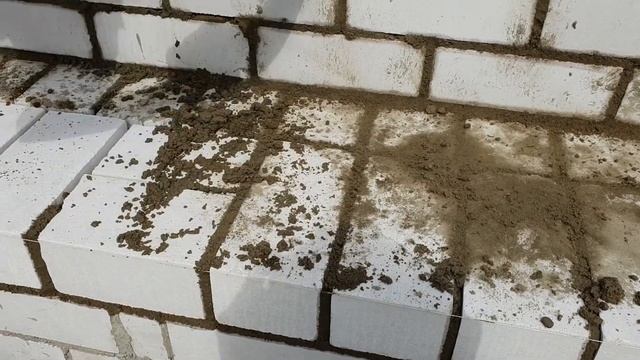 Кладка стены толщиной 510мм(в 2 кирпича) из кирпича белого силикатного смотреть онлайн