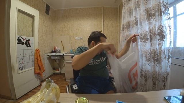 Купил детскую колбасу //Закупка продуктов смотреть онлайн