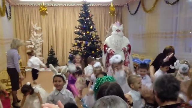 Дед игра в снежки смотреть онлайн