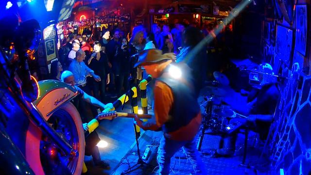 FREEROCK BAND In Frontera Bar!!! смотреть онлайн