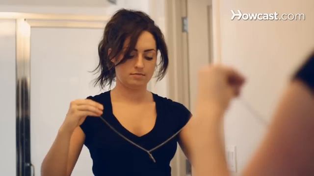 How to Choose the Right Necklace for Your Neckline смотреть онлайн