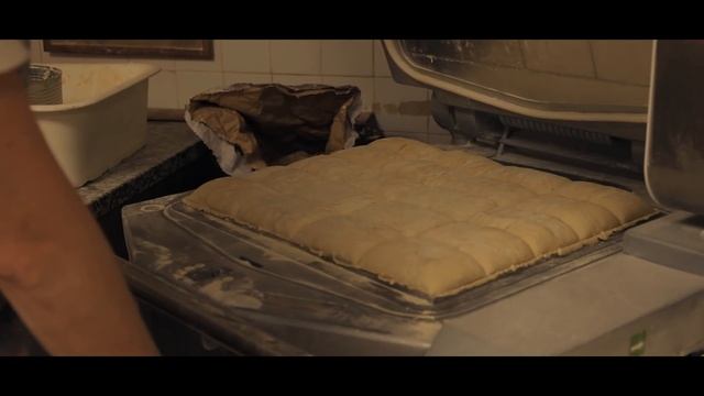 BAGUETTE смотреть онлайн