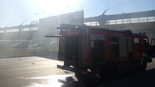 Авто Ягуар Горит смотреть онлайн