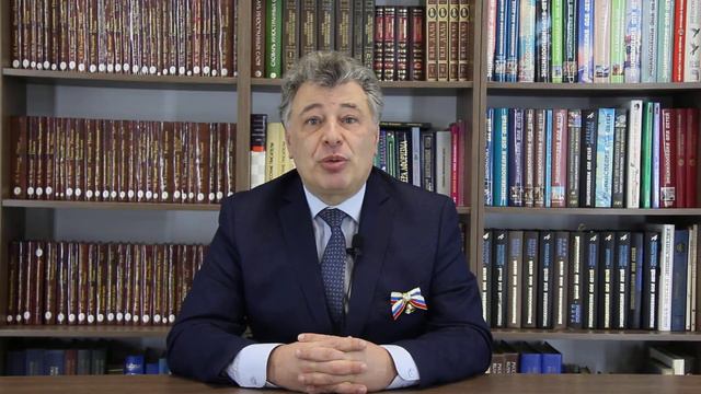 Геннадий Рувимович Любич Заслуженный учитель РФ, директор МАОУ "Лицей №14 им. А.М.Кузьмина" смотреть онлайн