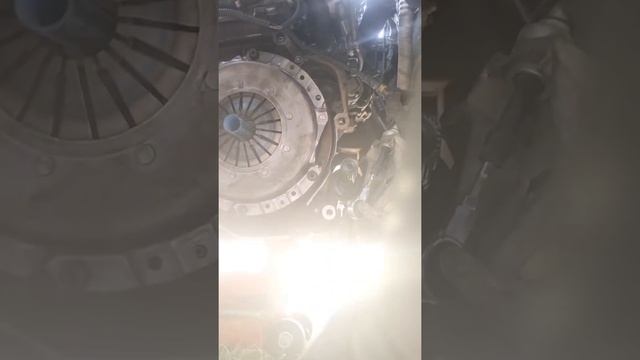 Fiat Punto Multijet Clutch Replacement смотреть онлайн