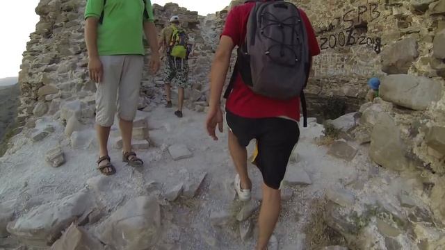 В Крым на «Волге» (ГАЗ 3110). Часть третья - заброшенная башня и туалет хоббитов. смотреть онлайн