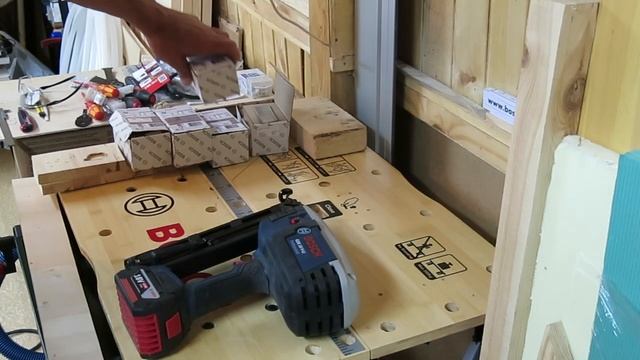 Аккумуляторный гвоздезабиватель GSK 18 V-LI Professional смотреть онлайн