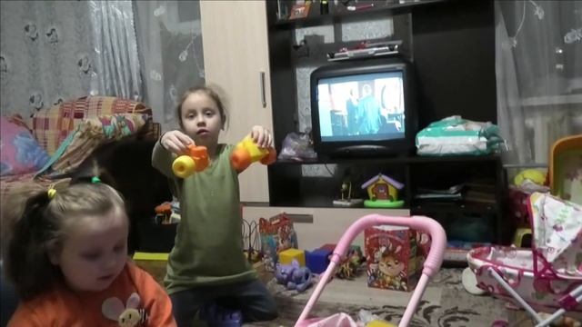 УБИРАЕМ ЁЛКУ // ИГРУШКИ ОТ ДЕФЕКТОЛОГА // ПОКУПКИ смотреть онлайн