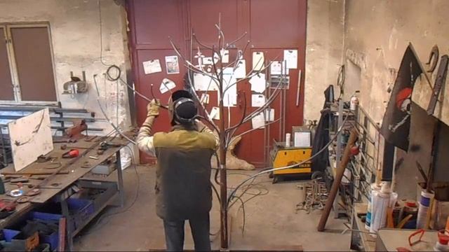 Изготовление стального, стилизованного дерева. смотреть онлайн