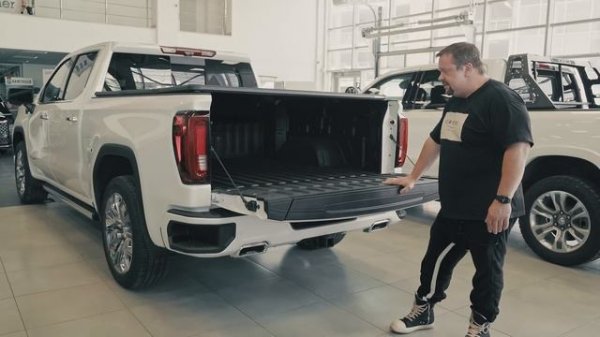 Обзор GMC SIERRA DENALI 2022! К нам приехал новый пикап от GMC!