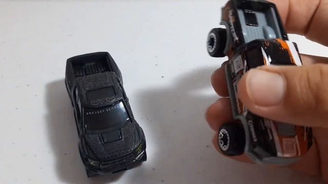 Hot Wheels comparativo. Premium VS Básico. Ford F-150 Raptor Forza Motorsport X BOX. Revisión Expré смотреть онлайн