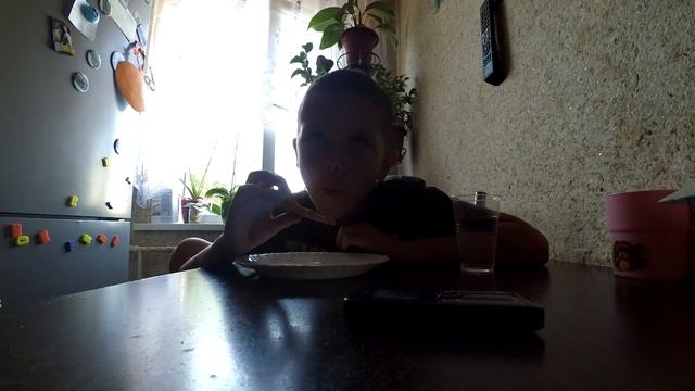 ТУПО ХАВАЮ ПЕРЕД КАМЕРОЙ смотреть онлайн